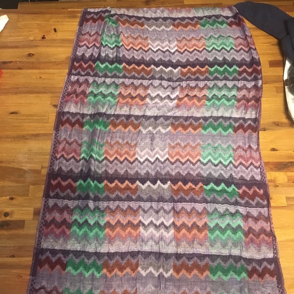 Women’s colorful scarf - Picture 8 of 8